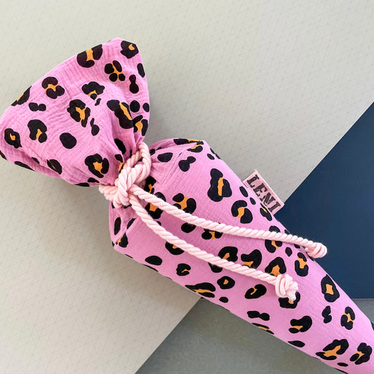 Schultüte mit Namen aus Stoff | Zuckertüte für Mädchen Personalisierbar „LITTLE WILDCAT“